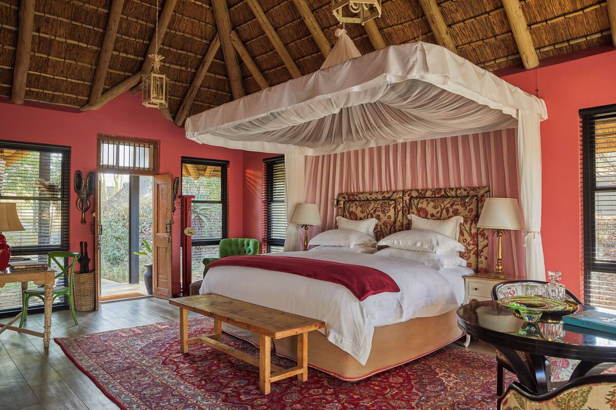 Room (Waterside Aloe) | Premium bedding, minibar (some free items), desk, laptop workspace