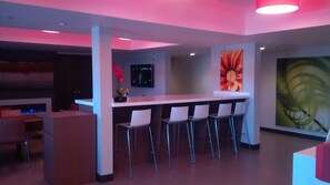 Check-in/check-out kiosk - Microtel Inn & Suites by Wyndham Kirkland Lake (Kirkland Lake)