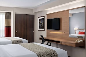 Deluxe Room, 2 Queen Beds, Non Smoking - Microtel Inn & Suites by Wyndham Kirkland Lake (Kirkland Lake)