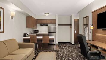 Suite, 1 Queen Bed, Non Smoking | Pillowtop beds, desk, blackout drapes, iron/ironing board