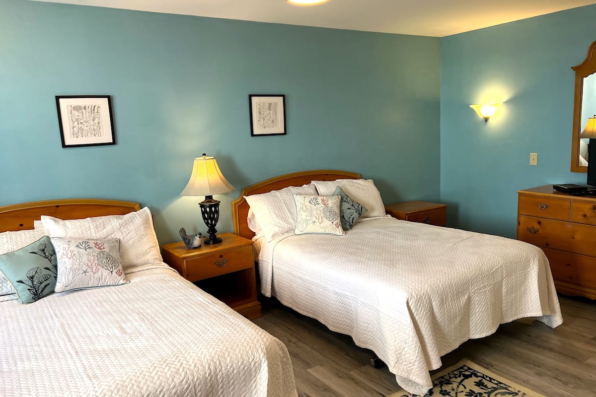Room, 2 Double Beds, Ocean View