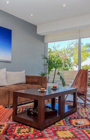 Luxury-Apartment, 4 Schlafzimmer, Poolblick, Erdgeschoss (Garden Paradise) | Wohnbereich