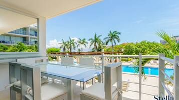 Family Condo | Teres/patio