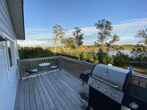 Cottage #3 Premium Cottage, 2 bedrooms | Terrace/patio - Pines Motel (Rustico)