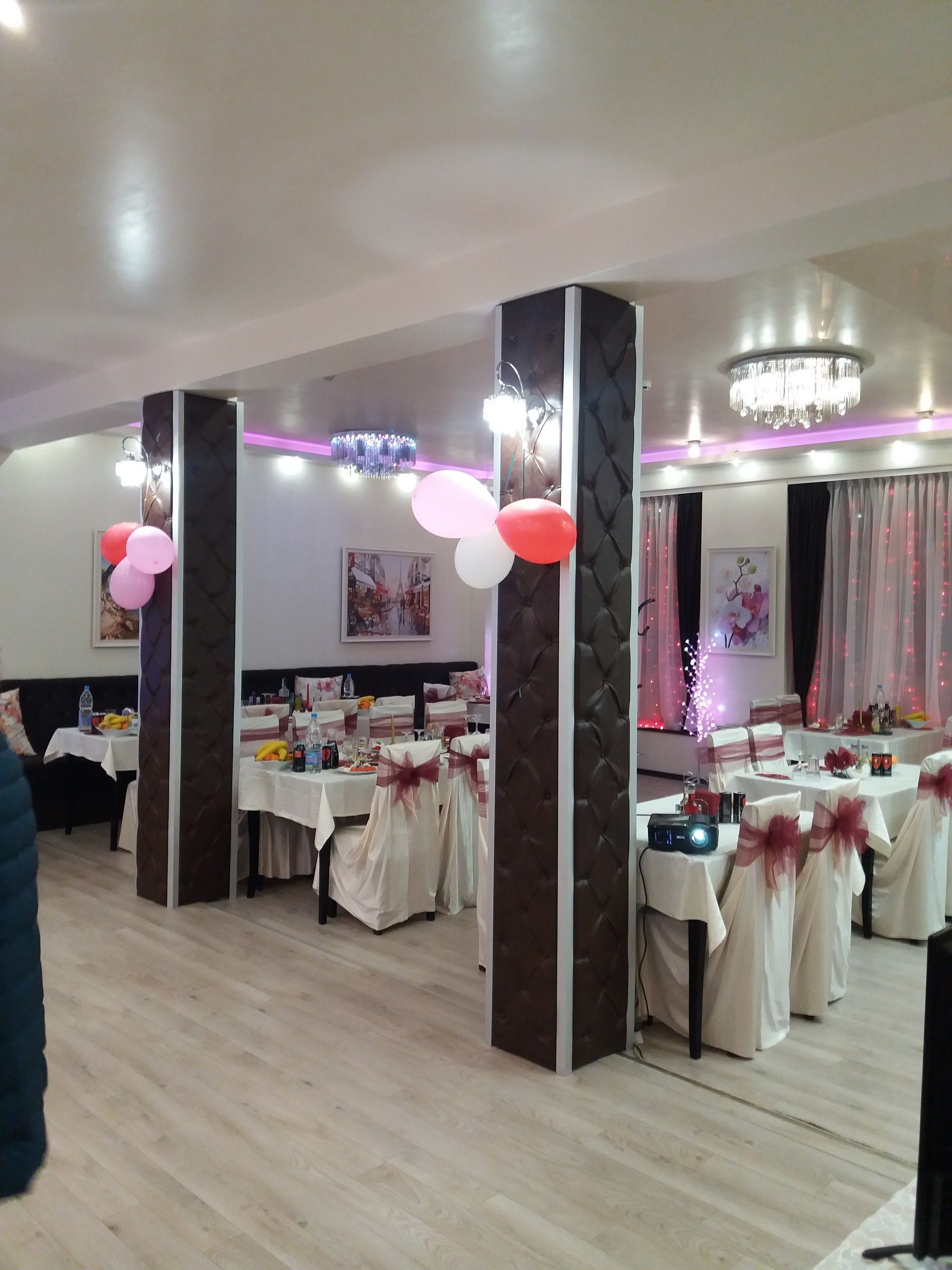 banquet hall