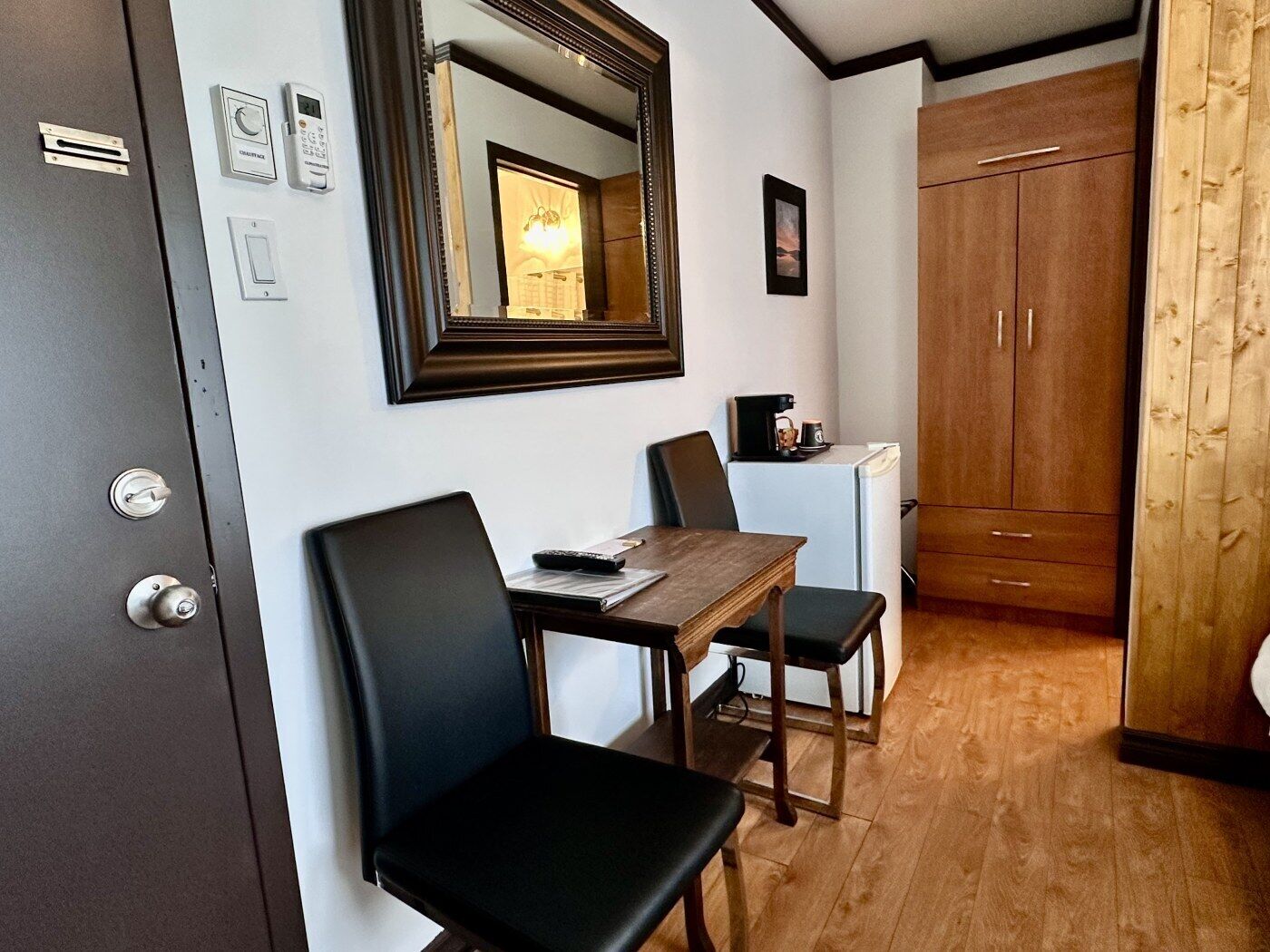 Economy Double Room, Balcony | Room amenity