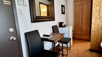 Economy Double Room, Balcony | Room amenity