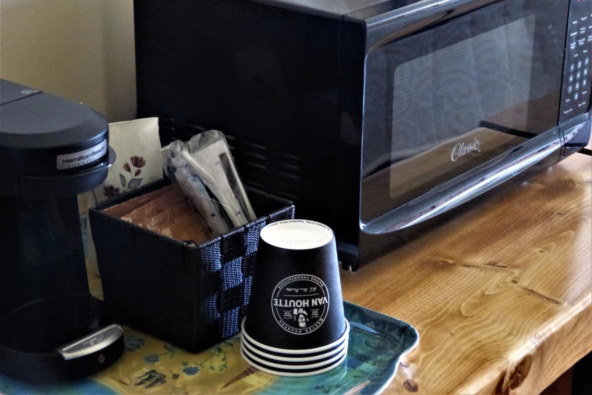 quadruple room, terrace, lakeside | room amenity