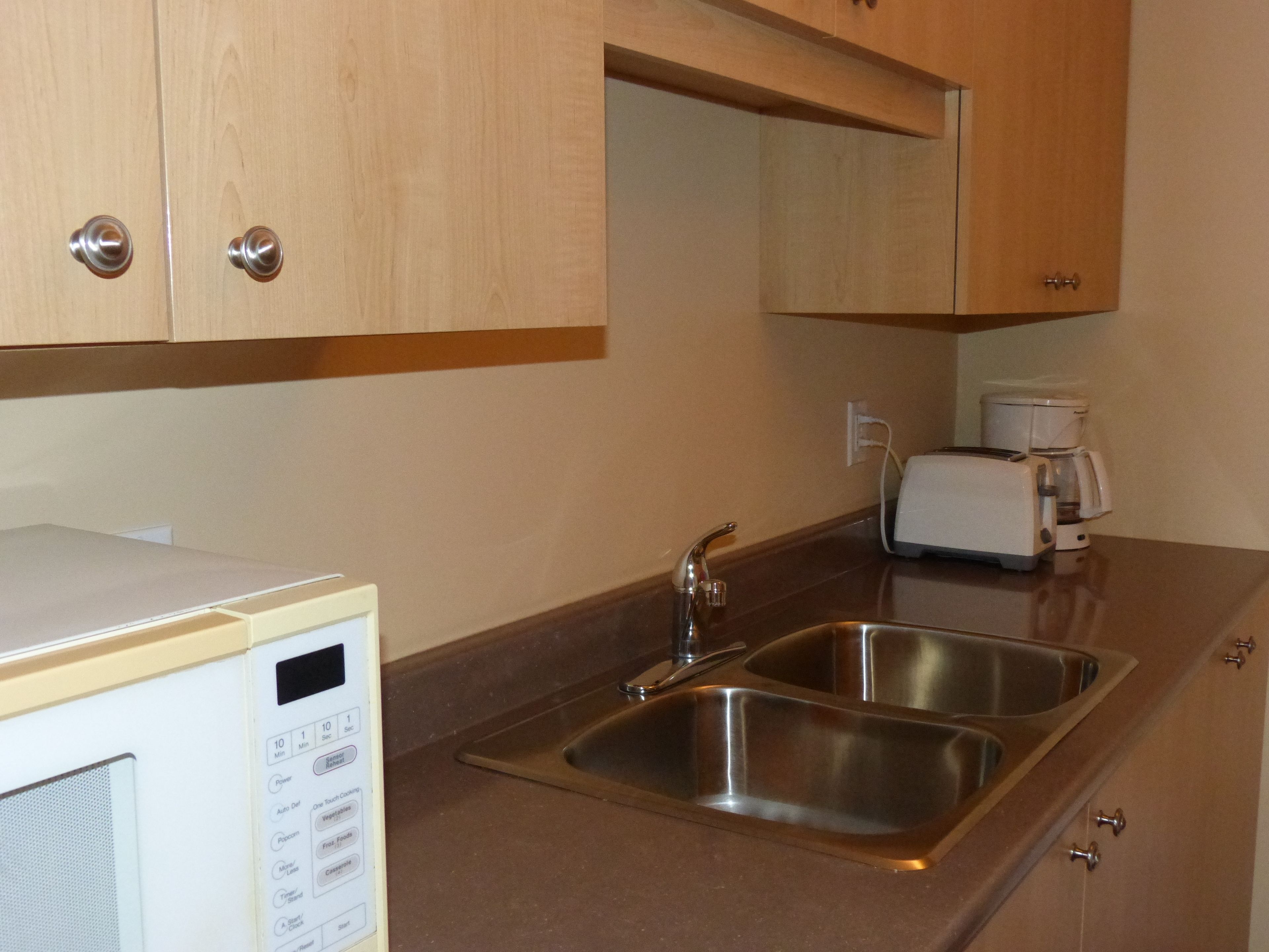 suite, 1 queen bed with sofa bed, terrace, lakeside | private kitchen | coffee/tea maker