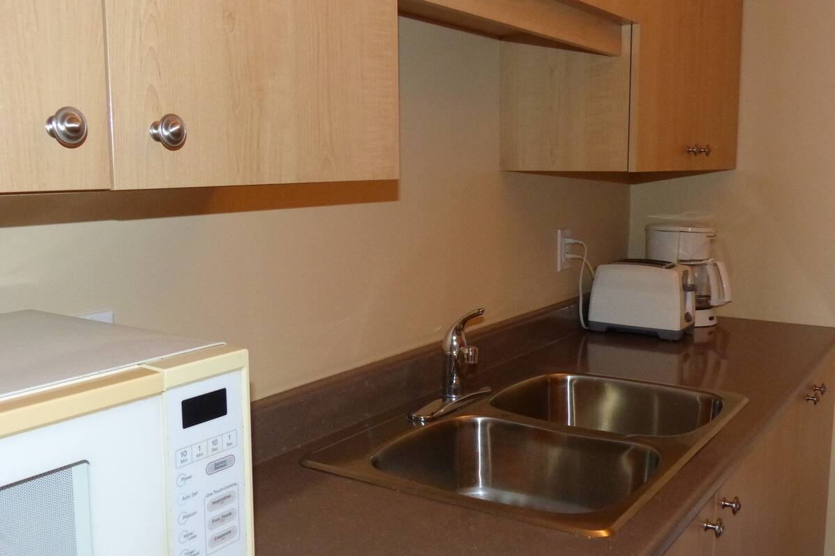 suite, 1 queen bed with sofa bed, terrace, lakeside | private kitchen | coffee/tea maker