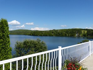 View from property - Auberge du Lac Malcom (Sayabec)