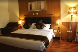 Rúmföt af bestu gerð, öryggishólf í herbergi, sérhannaðar innréttingar