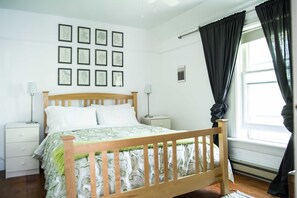 Room, 1 Queen Bed, Garden View