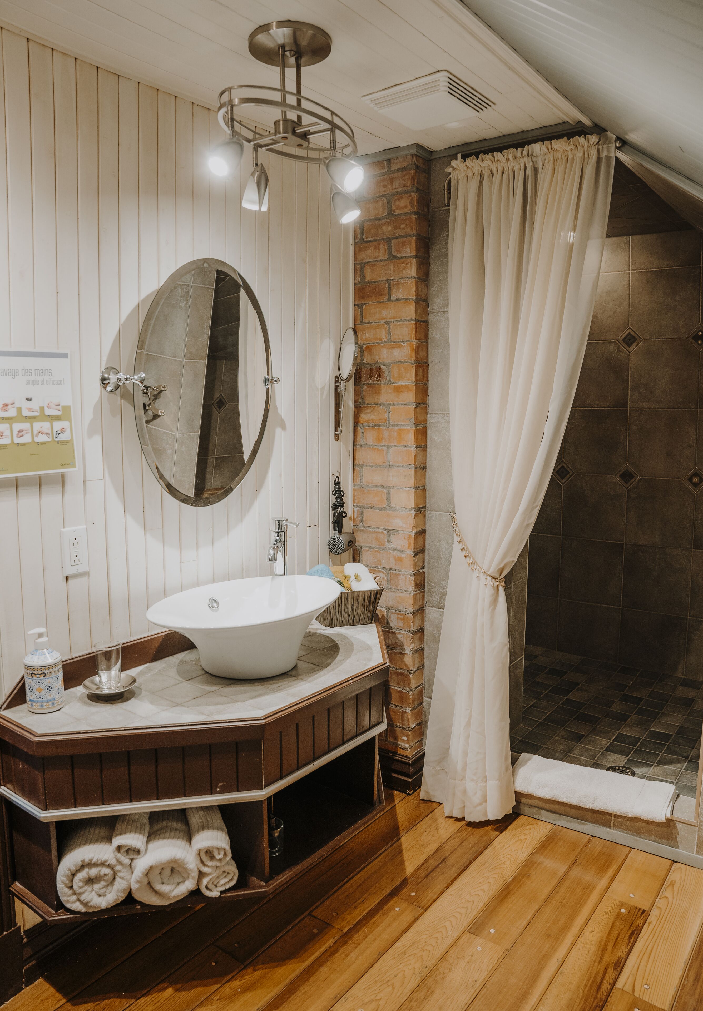 Suite Deluxe, 1 grand lit, salle de bains privée, vue océan (La Bruine Océane)