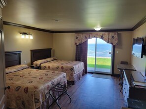 Classic-Zimmer, 2 Queen-Betten, Kochnische