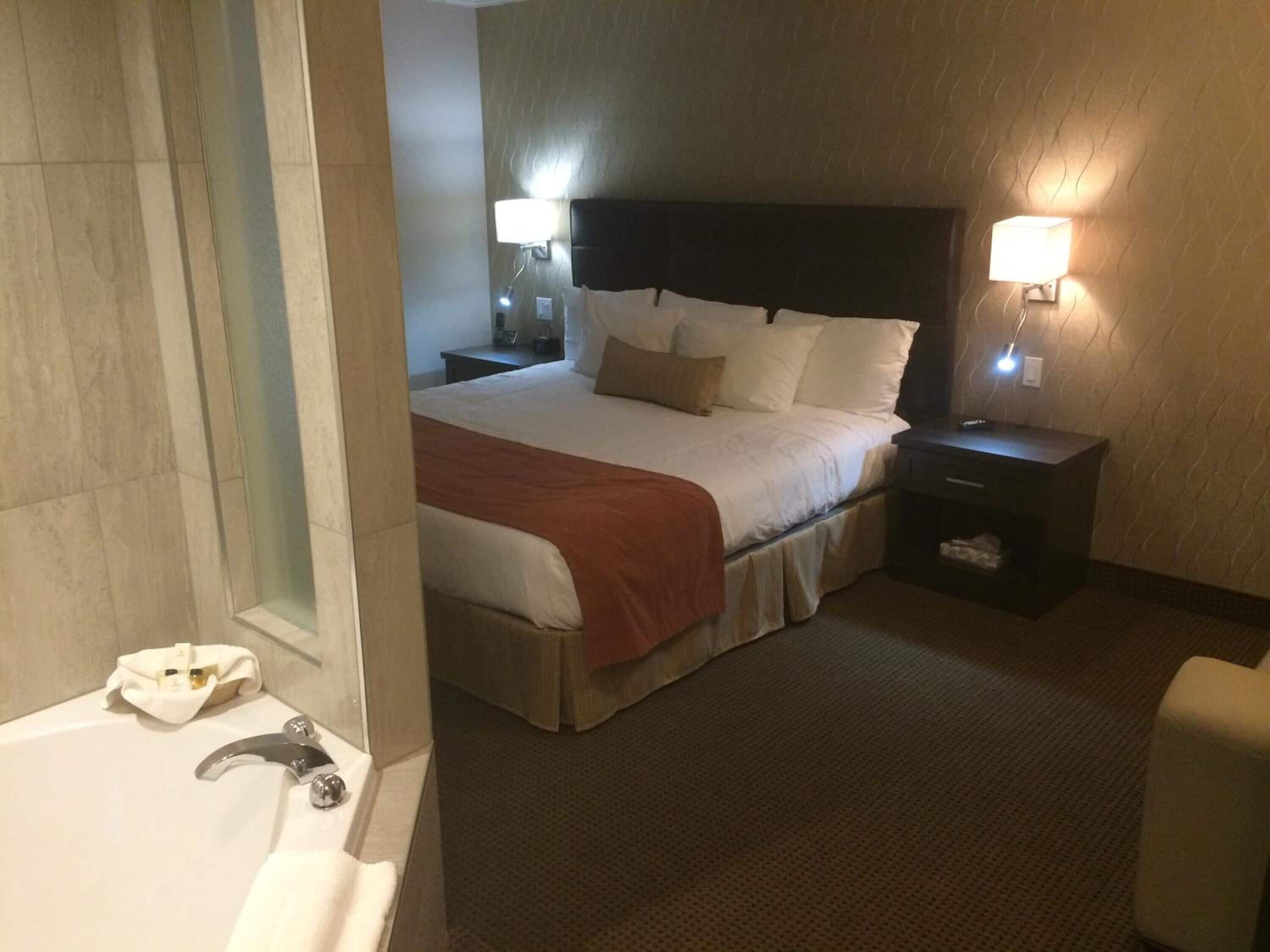 in-room safe, desk, soundproofing, iron/ironing board