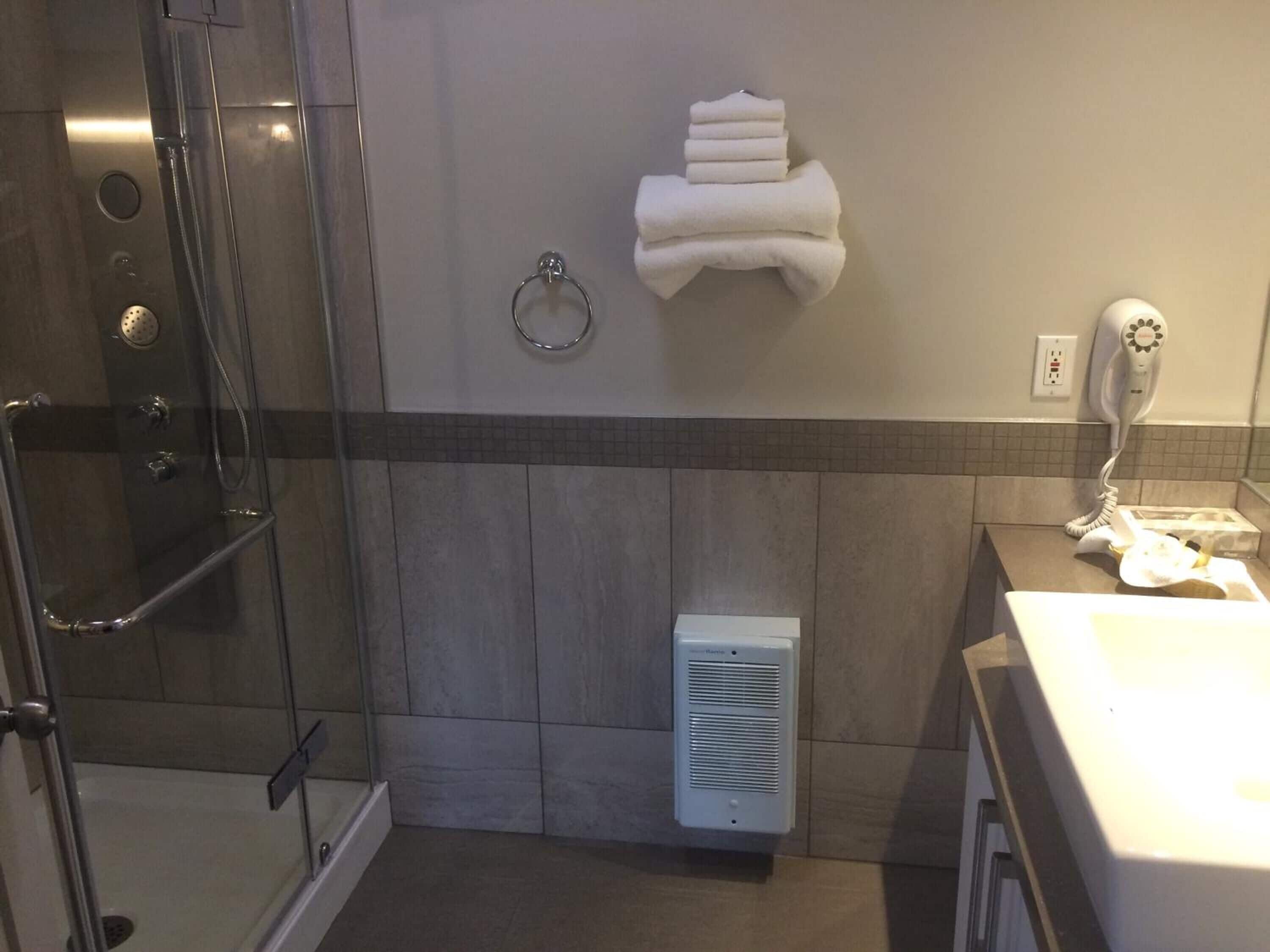 free toiletries, bathrobes, towels