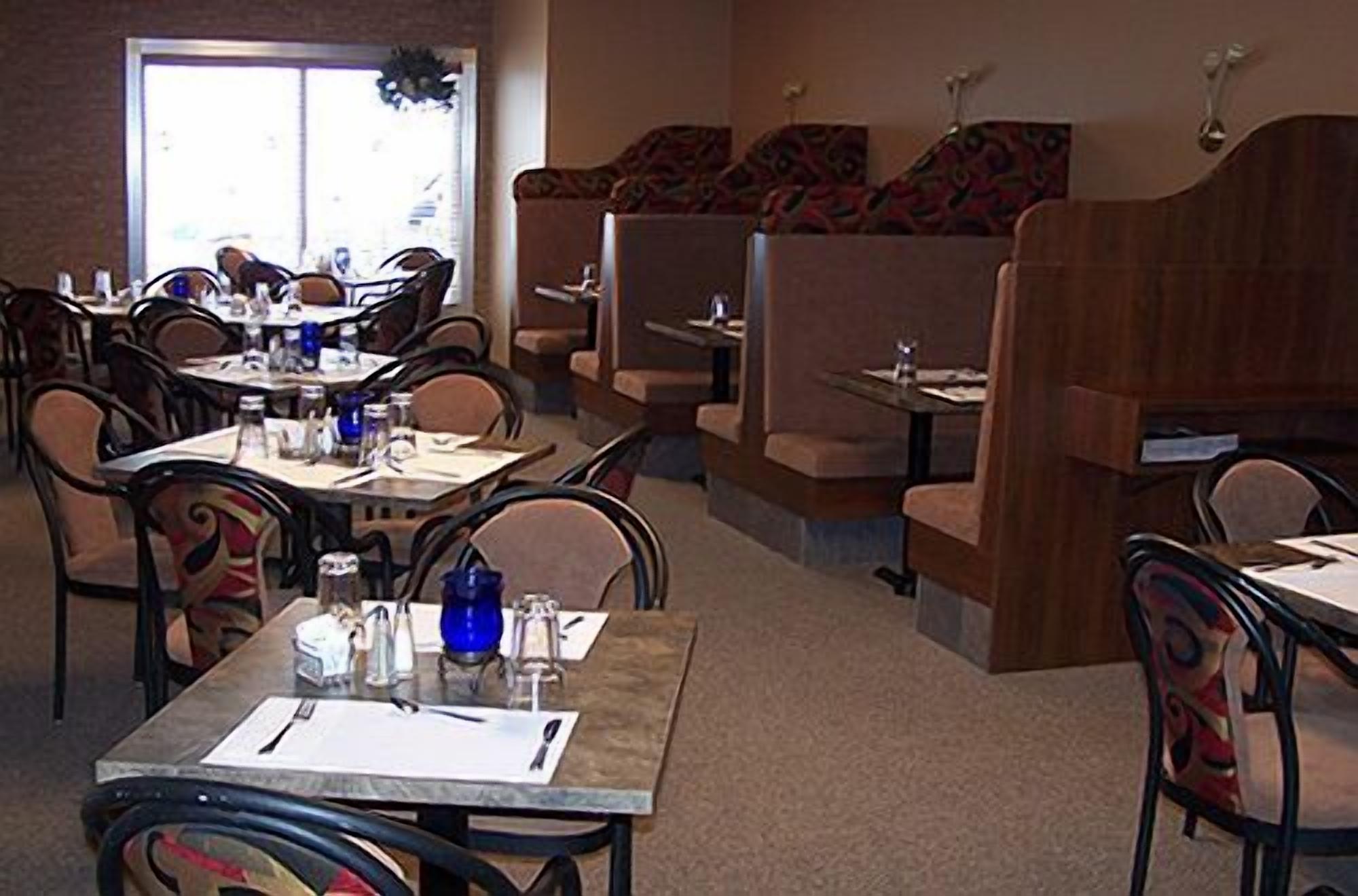 breakfast, lunch, dinner served; local cuisine