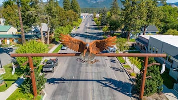 Vista frontal de la propiedad