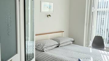 Standard Double Room, Ensuite | 7 bedrooms, free WiFi, bed sheets