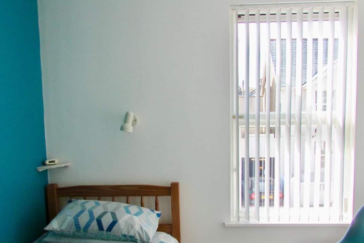 7 bedrooms, free WiFi, bed sheets