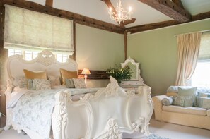Grand Suite, 1 King Bed | Hypo-allergenic bedding, pillow-top beds, WiFi