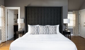 Deluxe Room, 1 King Bed (Private Porch)