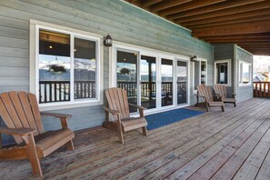 Suite exécutive, 1 chambre, vue sur la marina, au bord de l’océan | Terrasse/patio