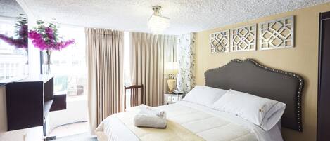 Classic Double Room | Blackout curtains, soundproofing, iron/ironing board, free WiFi