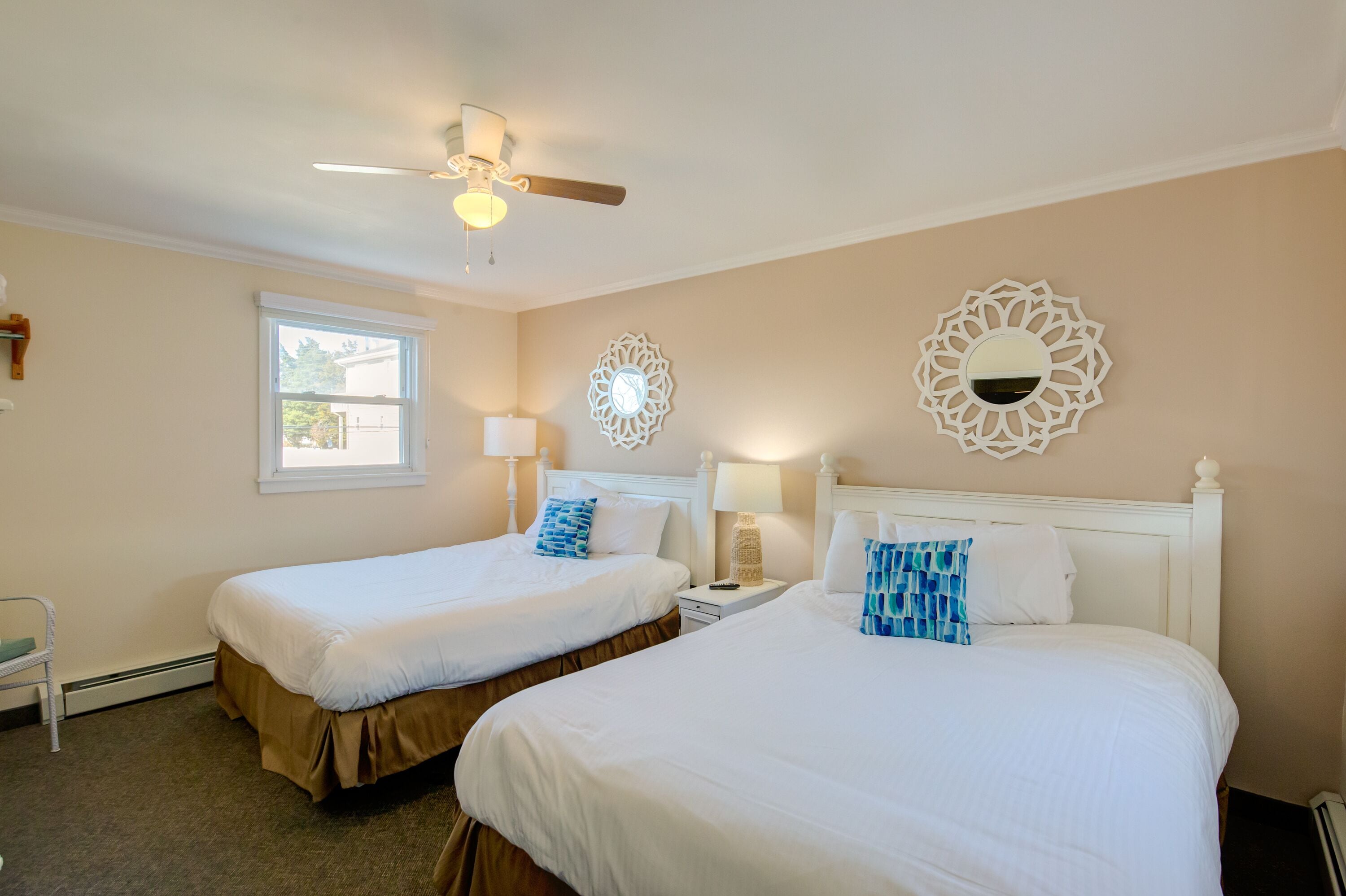 标准房, 2 张大床 (Downstairs) | 熨斗/熨衣板、免费 WiFi、床单