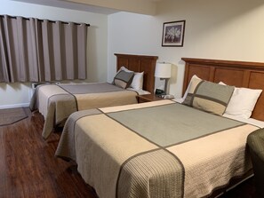 Family Double Room | Floor plan - Townhouse Inn & Suites (Klamath Falls)