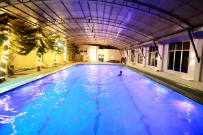 Indoor pool - Planet Hotel (Mek'ele)