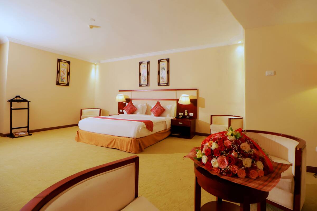 Basic Double Room, Balcony | Egyptian cotton sheets, premium bedding, minibar, in-room safe