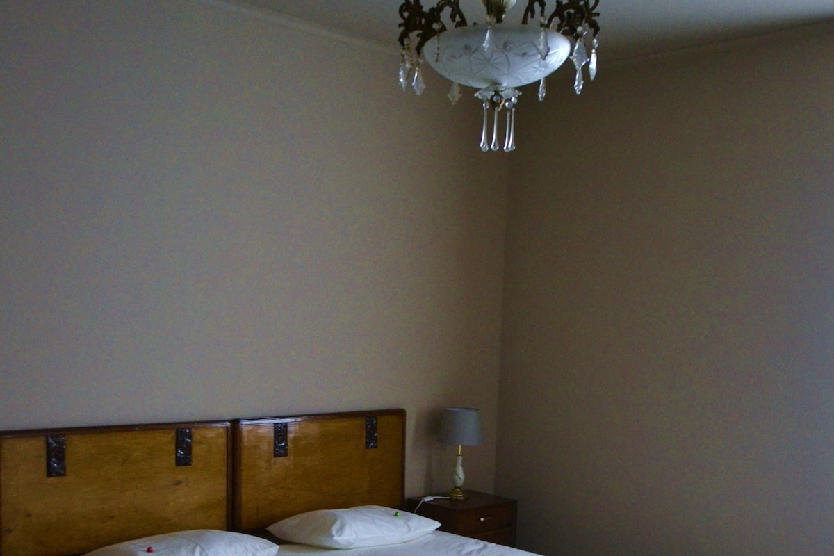 Free cots/infant beds, rollaway beds, free WiFi