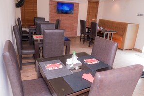 Breakfast, lunch, dinner served; local cuisine  - Fryburg Suites (Lagos)