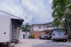Parking - Fryburg Suites (Lagos)