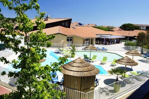 Sesongbasert utendørsbasseng