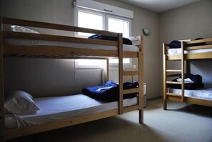 Single Bed In 8 beds Dormitory - Le Relais de Port d'Albret - Hostel (Vieux-Boucau-les-Bains)