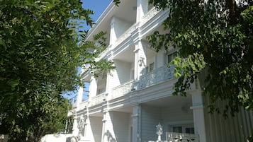 Façade de lâhĂ©bergement