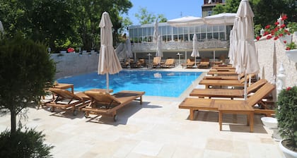 Buyukada Cankaya Hotel