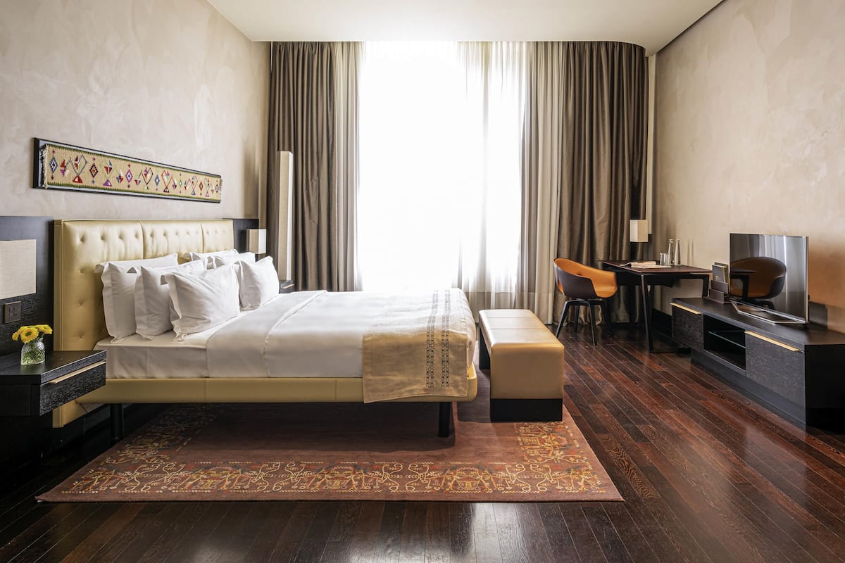 Signature-Zimmer, 1 King-Bett (Sofa) | Bettwäsche aus ägyptischer Baumwolle, hochwertige Bettwaren