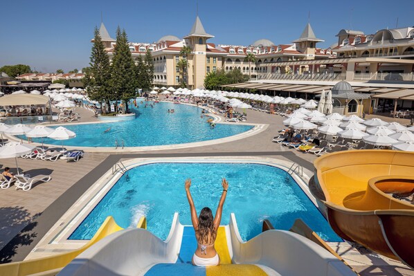 Indoor pool, 2 outdoor pools, pool umbrellas, sun loungers - Side Star Resort - Ultra All Inclusive (Manavgat)