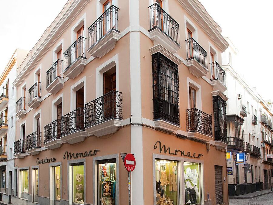 Fachada de la propiedad