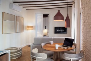 Apartment, 1 Schlafzimmer, Balkon | Wohnbereich