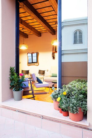 TV màn hình phẳng 