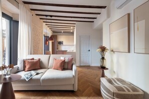 Apartment, 1 Schlafzimmer, Balkon | Wohnbereich | Flachbildfernseher