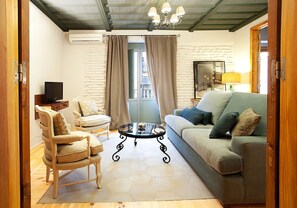 Khu phòng khách | TV màn hình phẳng 