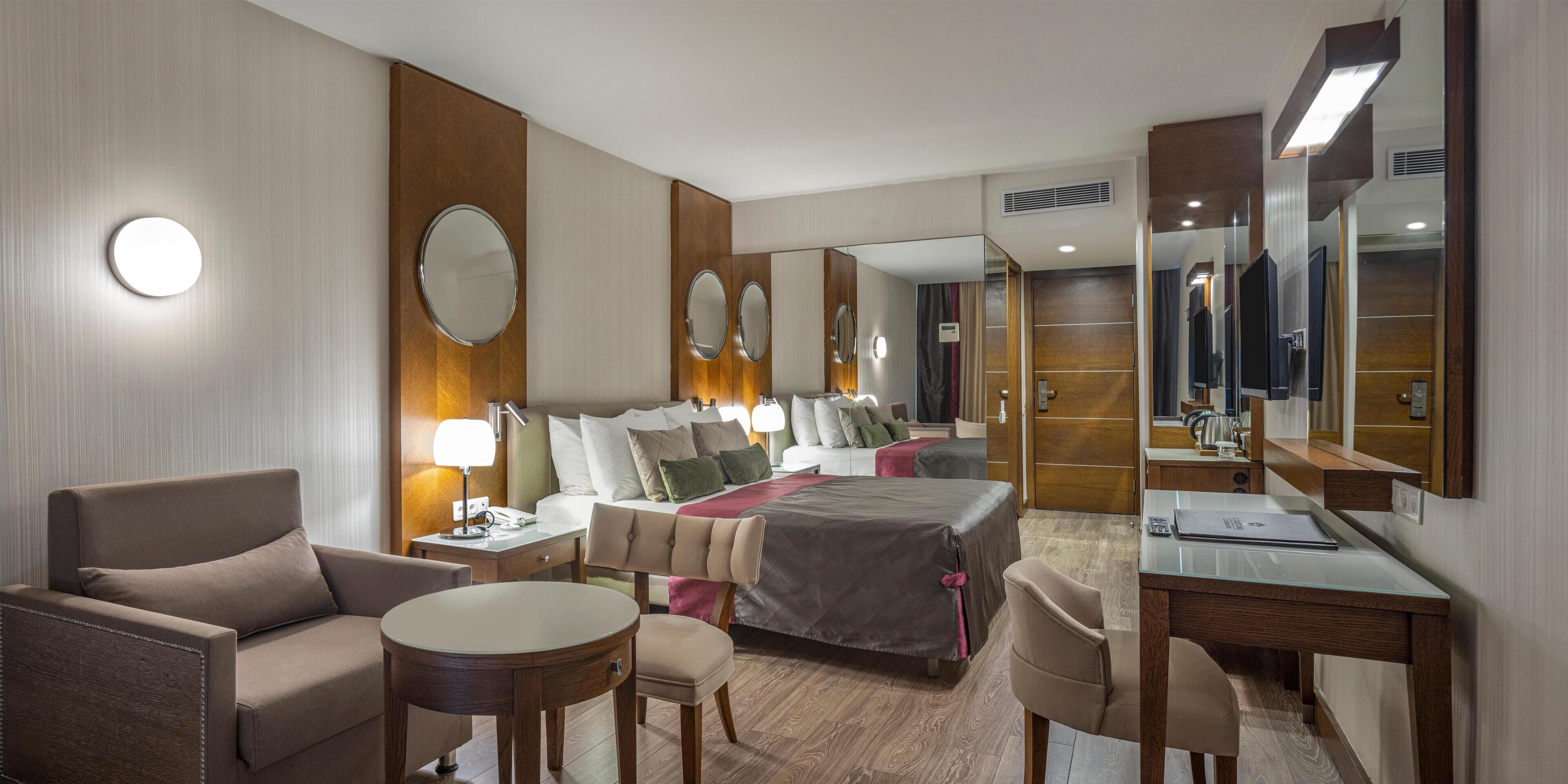 Minibar, Zimmersafe, Schreibtisch, schallisolierte Zimmer