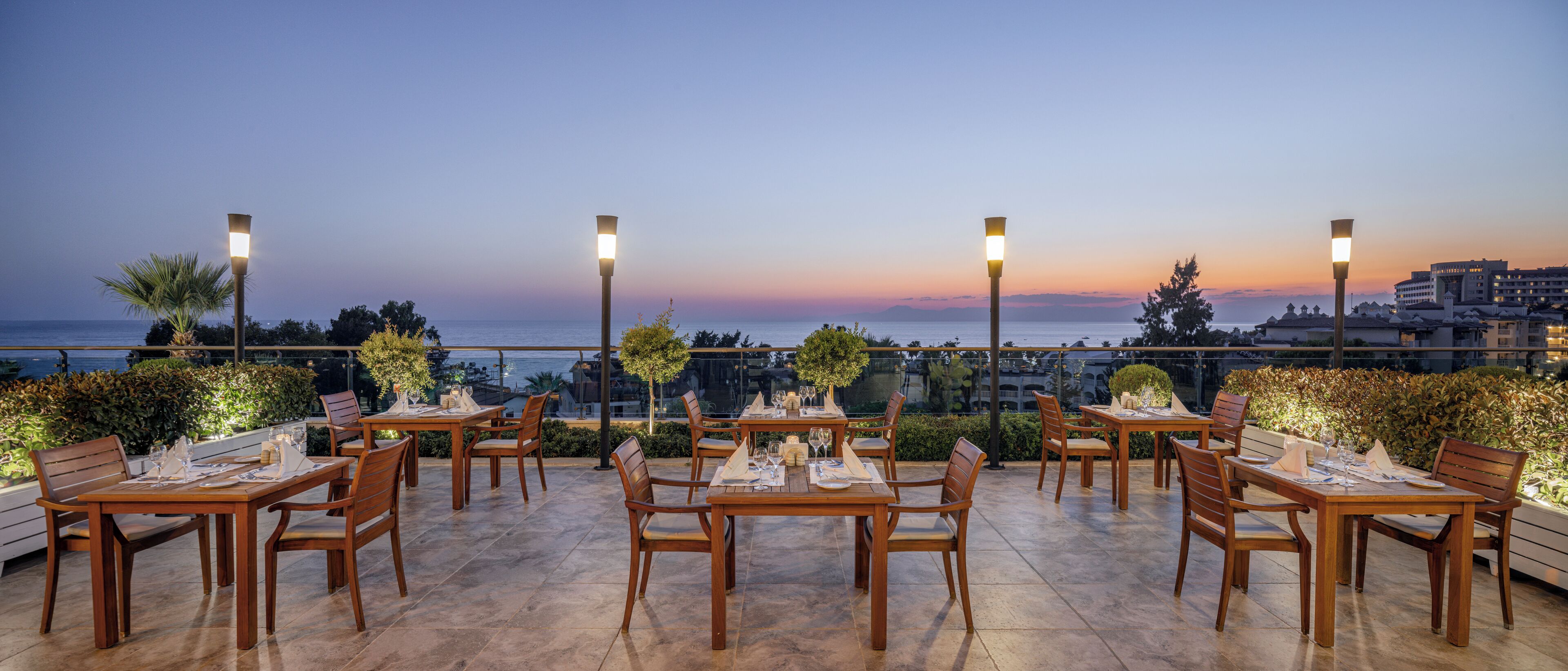 4 restaurants, breakfast, lunch, dinner served; Turkish cuisine