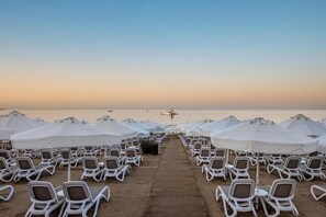 Private beach, sun-loungers, beach umbrellas, beach bar - Side Star Elegance Hotel - Ultra All Inclusive (Manavgat)